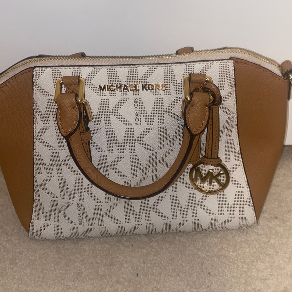 Beautiful Michael Kors bag